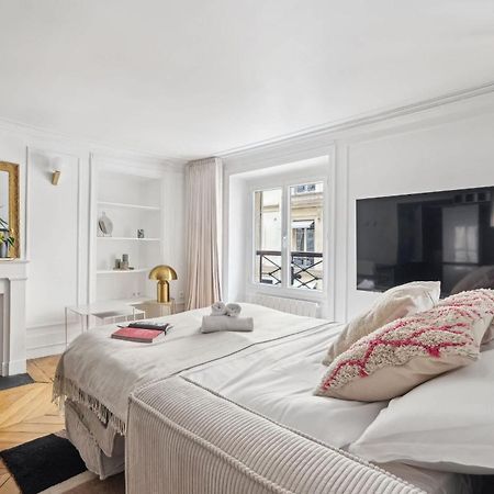 Jardin Des Tuileries & Louvre - Cityapartmentstay Paris Exterior photo